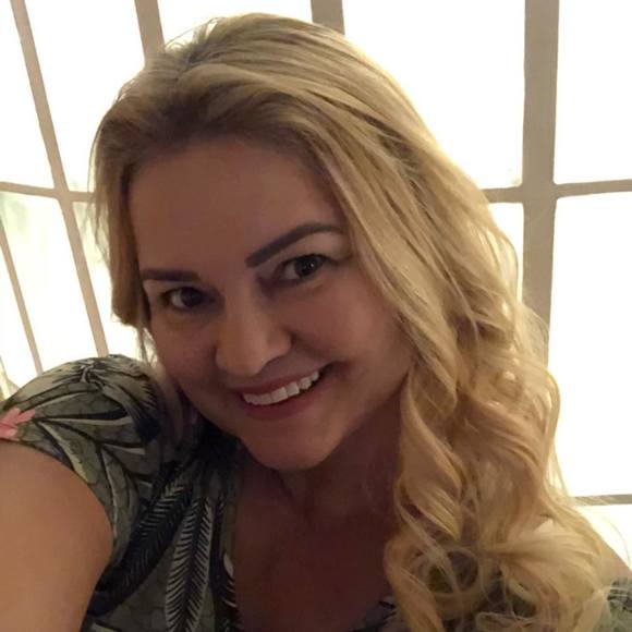 deboralfsouza